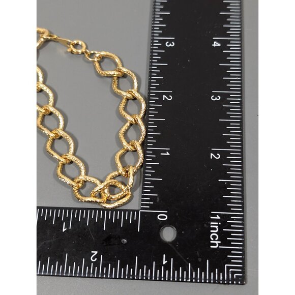 Vintage Gold Tone Textured Oval Curb Chain Link Bracelet Classic 7 inch - Picture 6 of 6